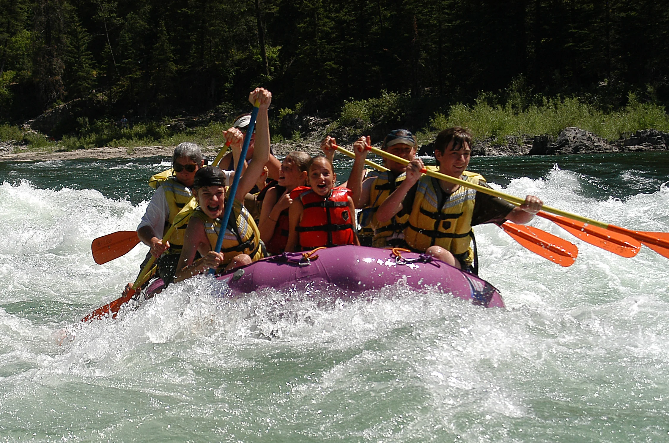 Whitewater rafting on the Snake River on the 8-person Small Boat