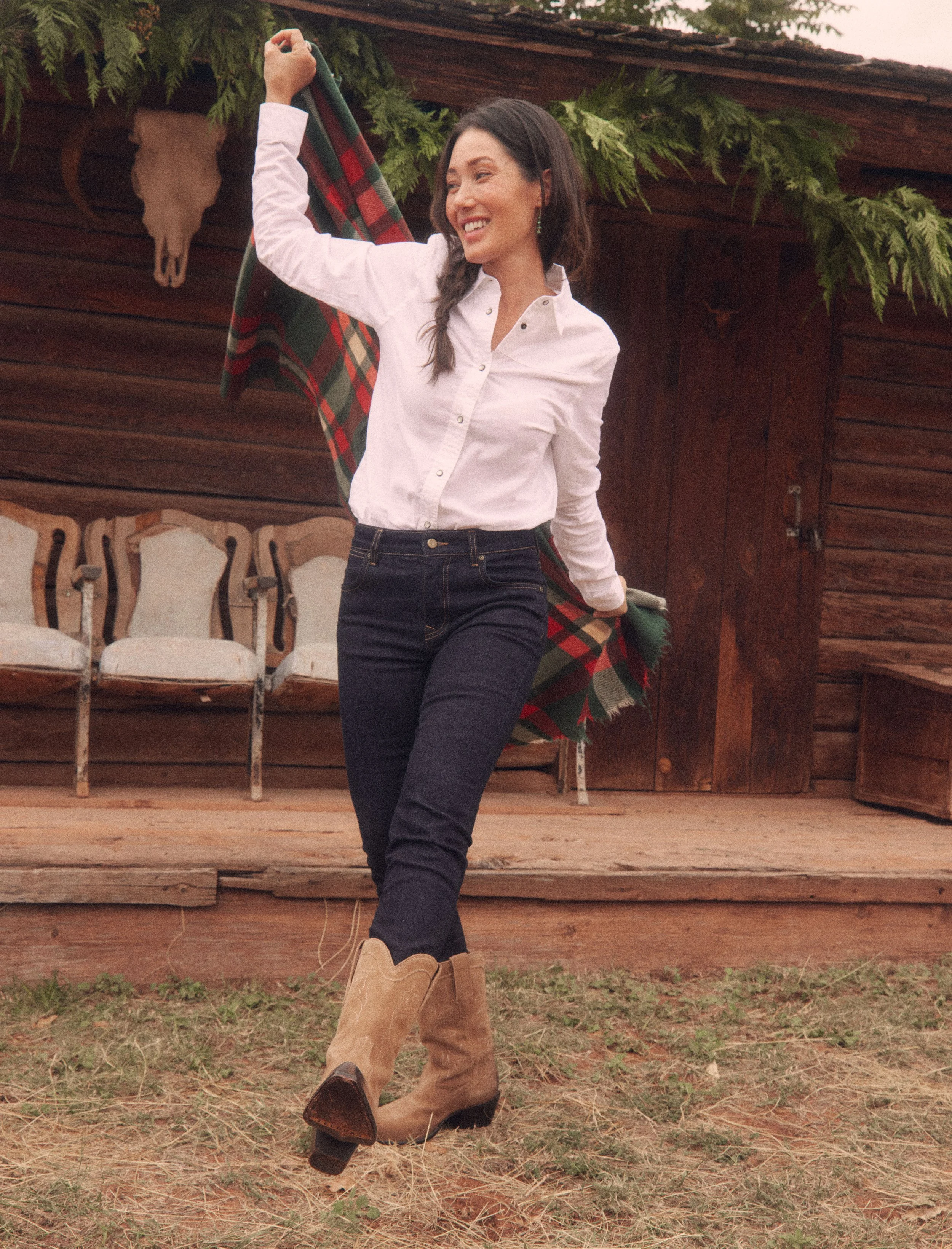 TECOVAS_HOLIDAY_2022_THE-SADIE-ALMOND_2505.jpg