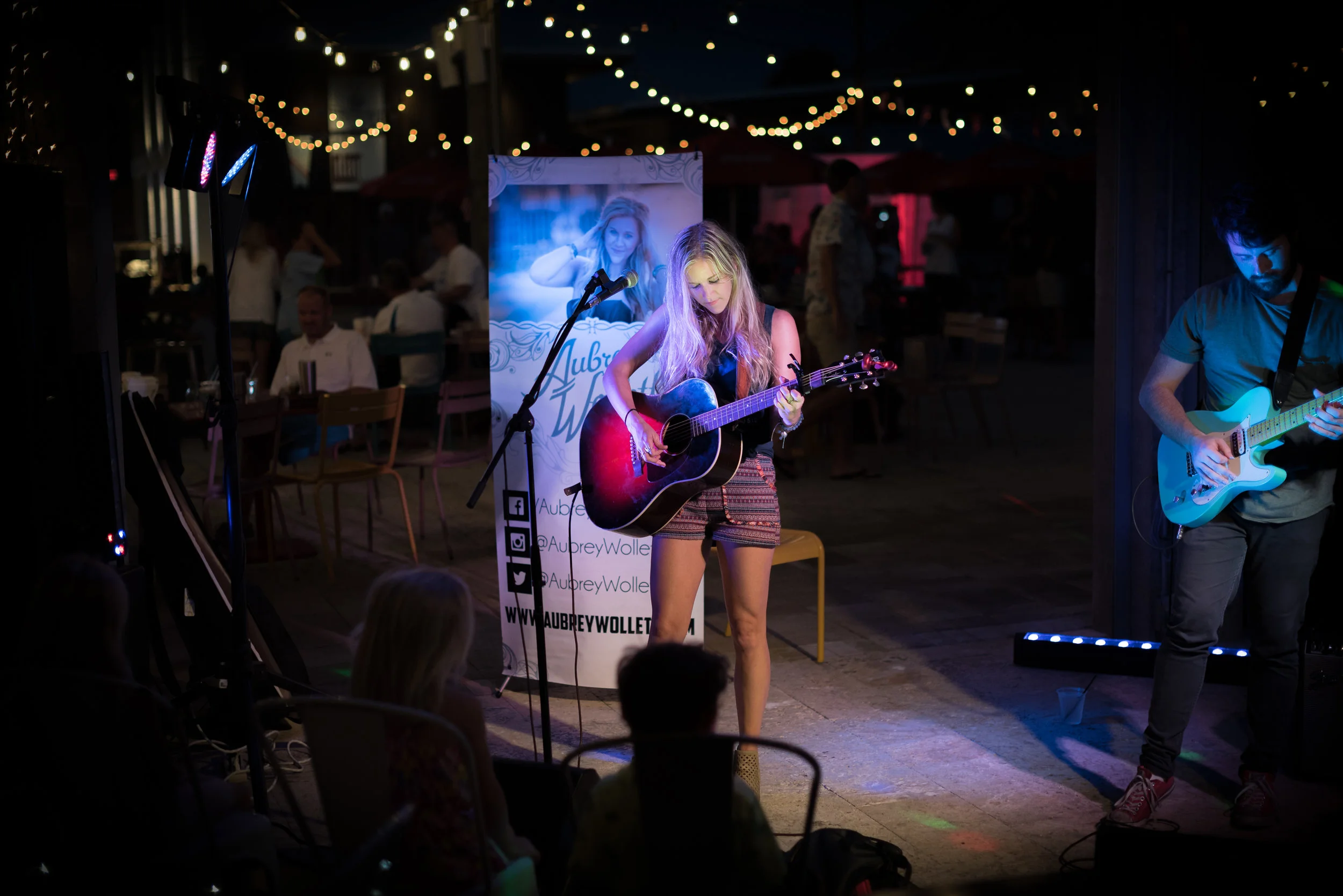 Aubrey at The Hub-4.jpg