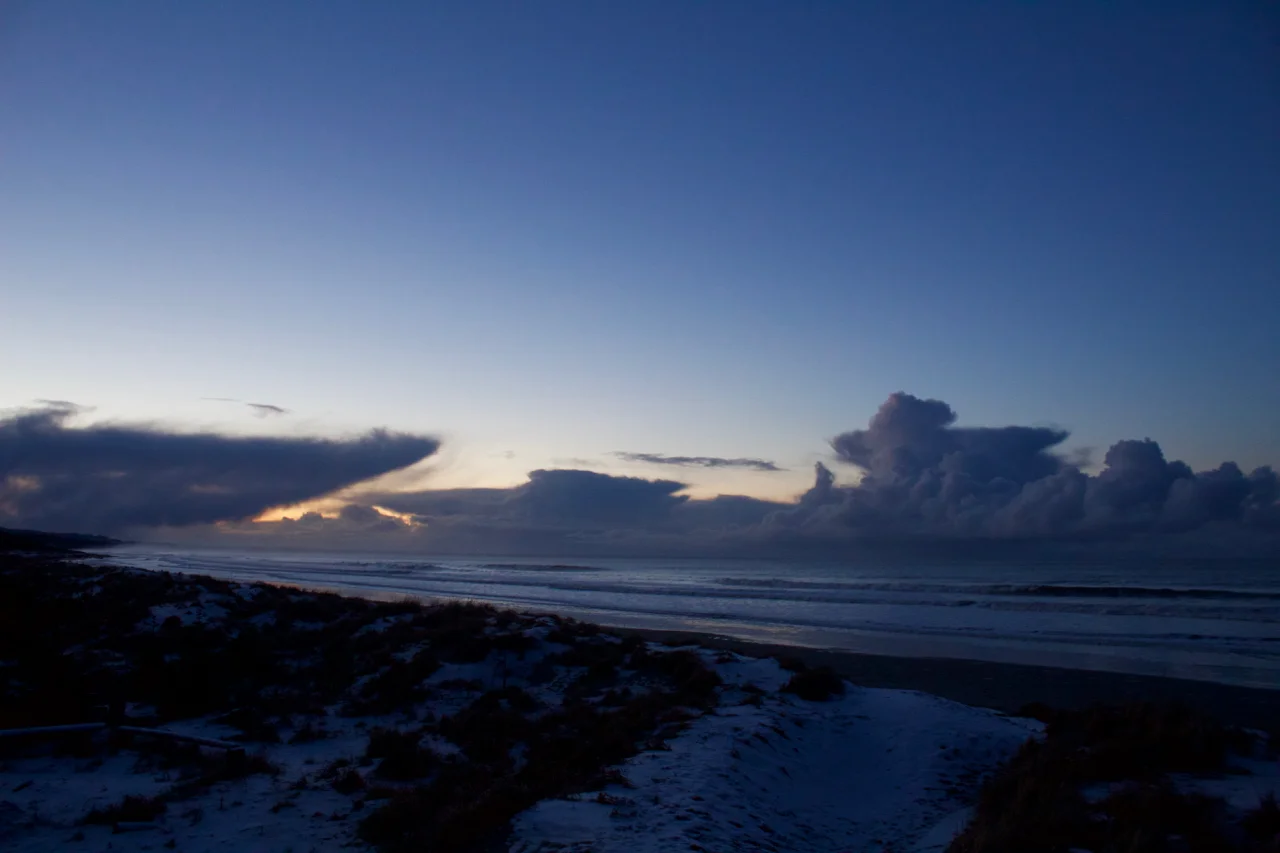 A high pressure system pushed in after the storm, dropping the temperature, leaving the beaches white with snow, the skies a brilliant blue and reminding us that we where truly in the North.