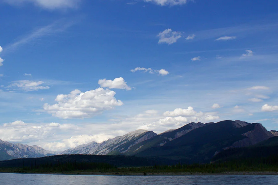 nahanni deadmen valley.jpg