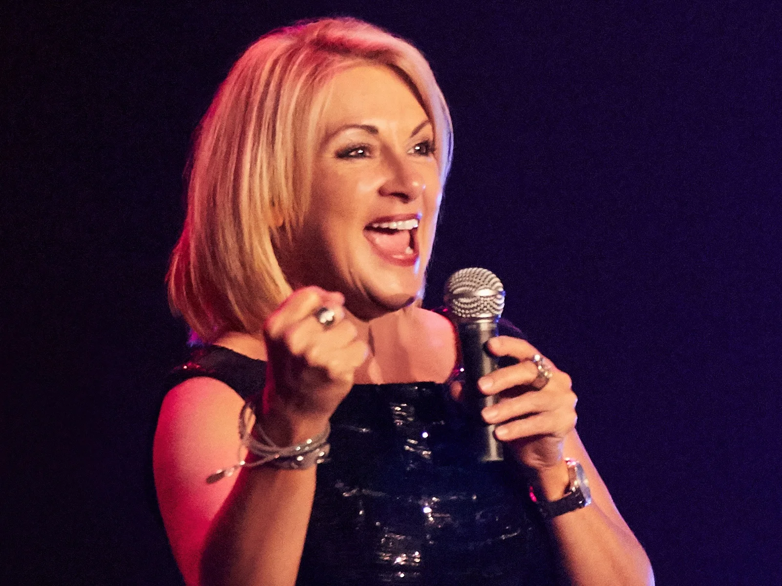 Julie Cross