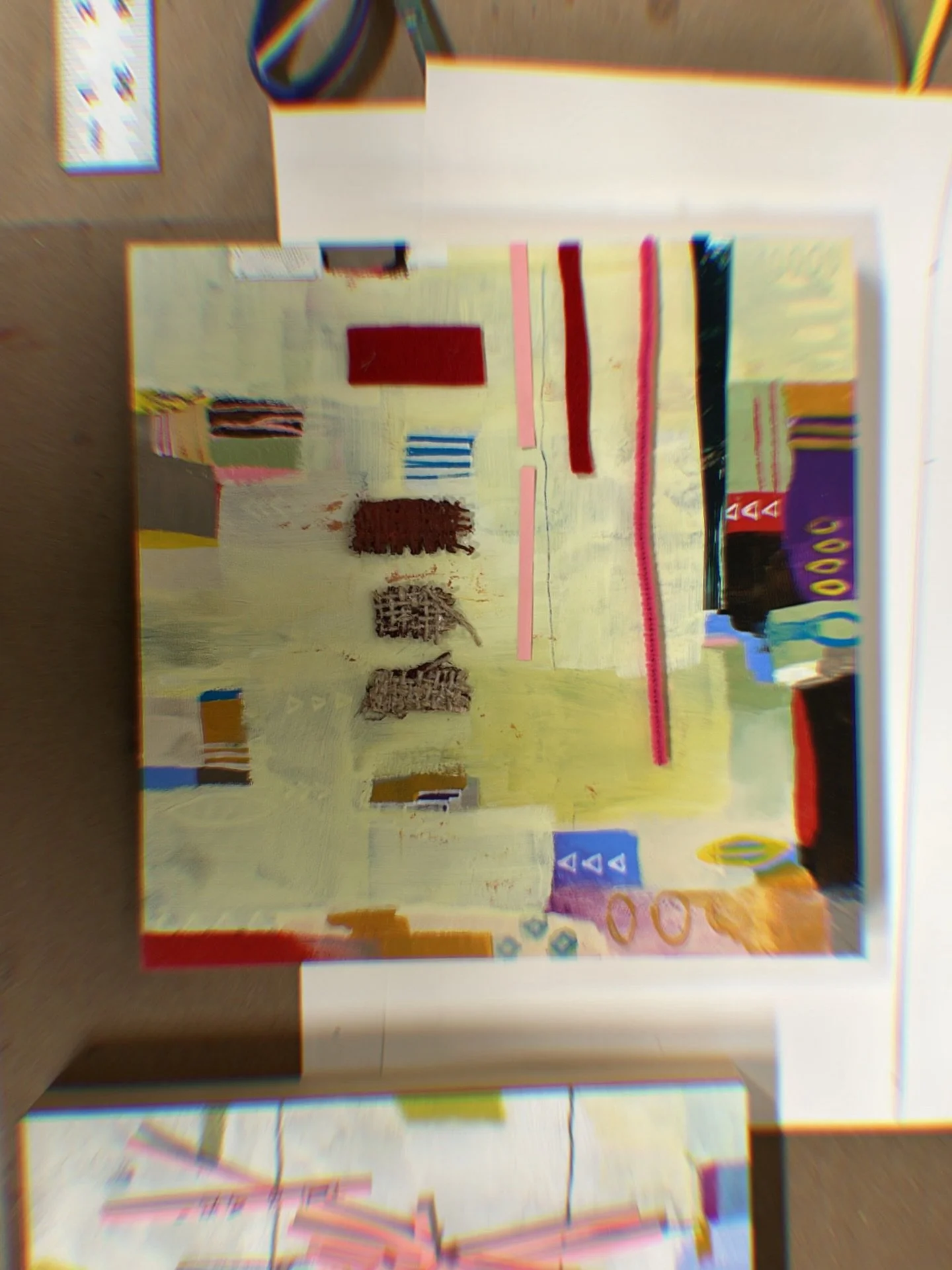 This studio table is so happy 🥰 So glad it&rsquo;s mine!

#artstudio #abstractartist #collageart #abstractart #mixedmediapainting