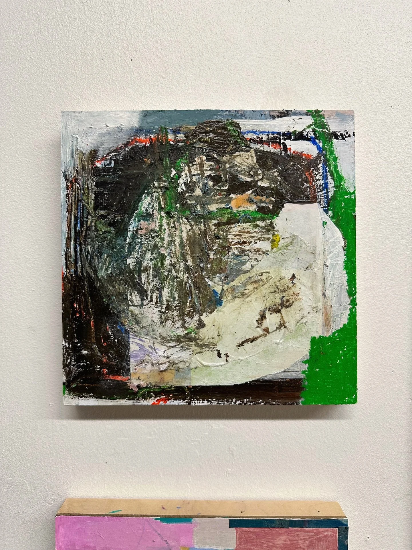 The start of my chunky painting series ☺️ I will elaborate more in future posts, but in the meantime THAT GREEN 🐢🌱

#abstractpainting #mixedmediapainting #chicagoart #collagepainting #saic