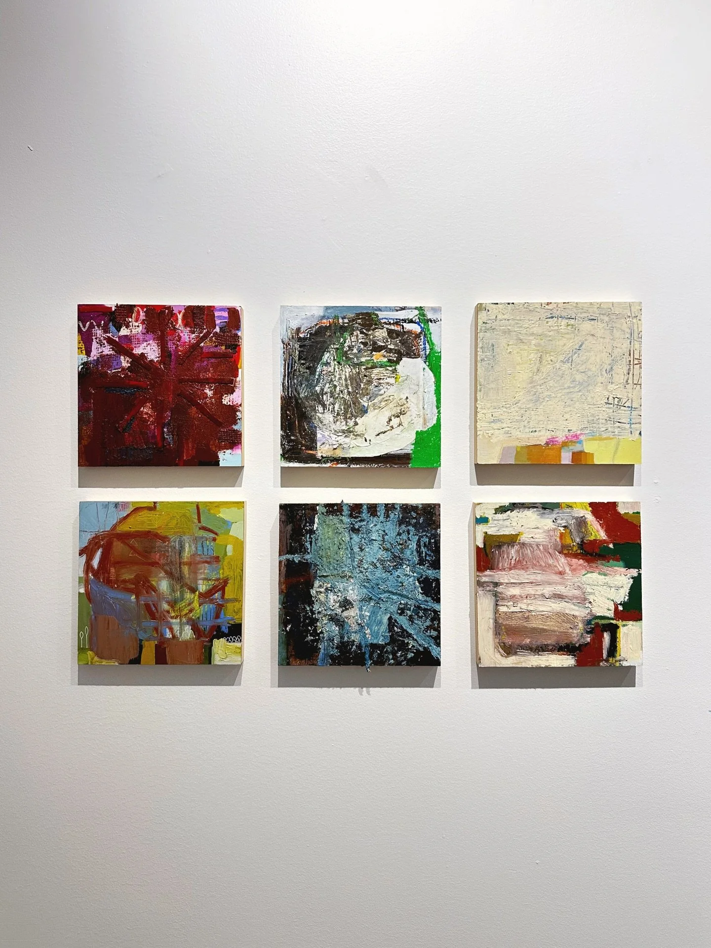 My chunky painting series 🥰 This series started with the intention of juicy paintings, and then I quickly realized these were chunky paintings. I know, the words I use to describe my work are delicious ☺️ In fact, I sometimes talk about the painting