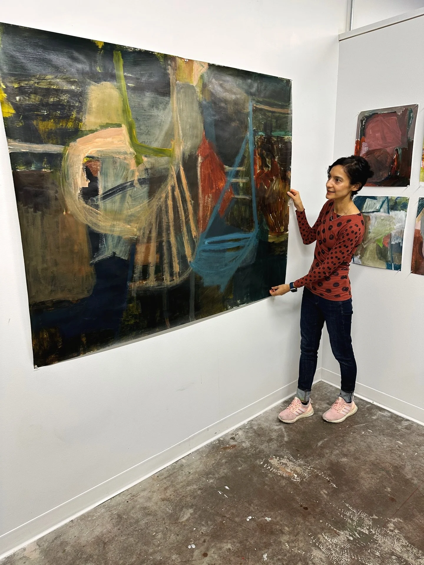 I am tiny next to this painting! Here&rsquo;s to many more large paintings in 2026. IYKYK. Thank you for all your support for my work this past year 🥰

#abstractpainting #chicagoart #abstractexpressionism #largepaintings #acrylicpainting