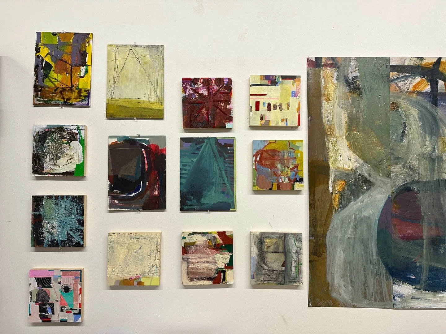 Studio wall before I took it all down

#abstractpaintings #abstractart #mixedmediapainting #saic #artstudio
