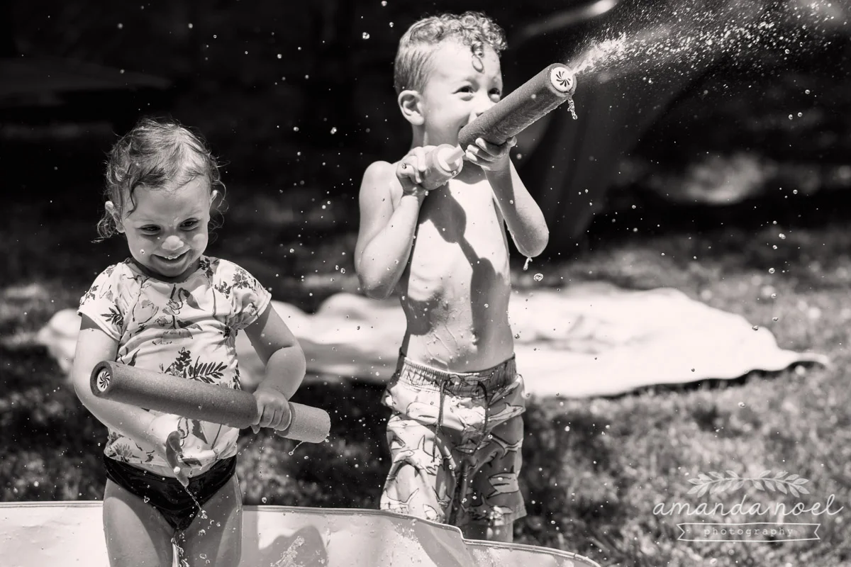 Ohio Documentary Family Photographer | Amanda Noel Photography | day in the life | in home session with toddler brother and sister