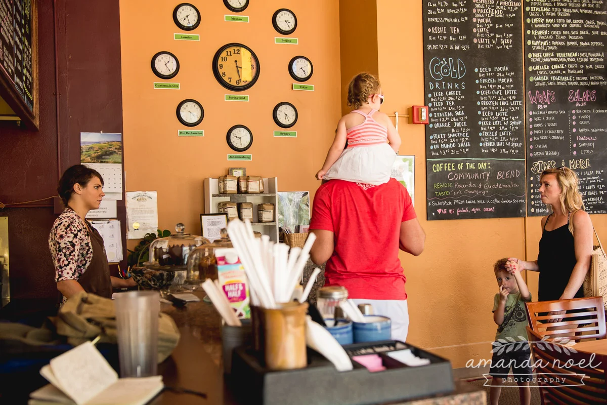 Ohio Documentary Family Photographer | Amanda Noel Photography | day in the life | in home session with toddler brother and sister
