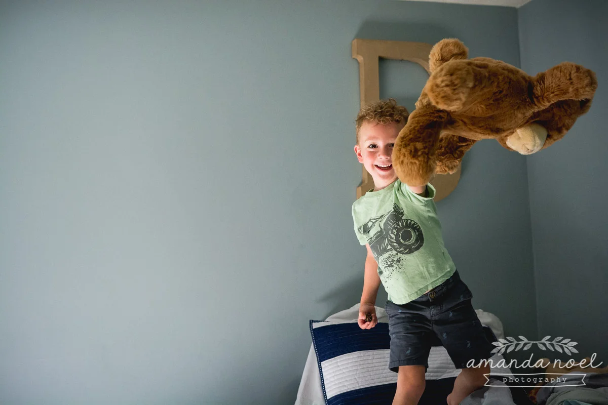 Ohio Documentary Family Photographer | Amanda Noel Photography | day in the life | in home session with toddler brother and sister
