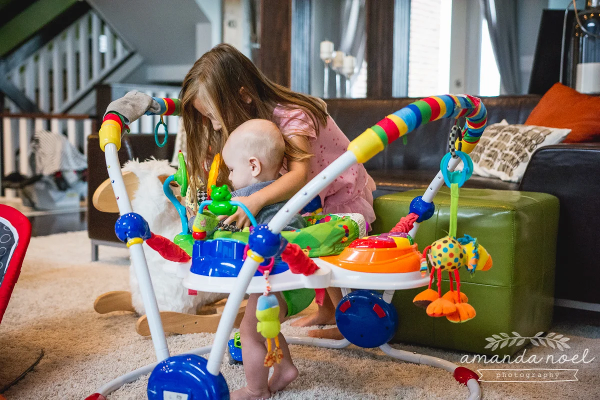 Ohio Documentary Family Photographer | Amanda Noel Photography | day in the life | in home family session| brother and sister