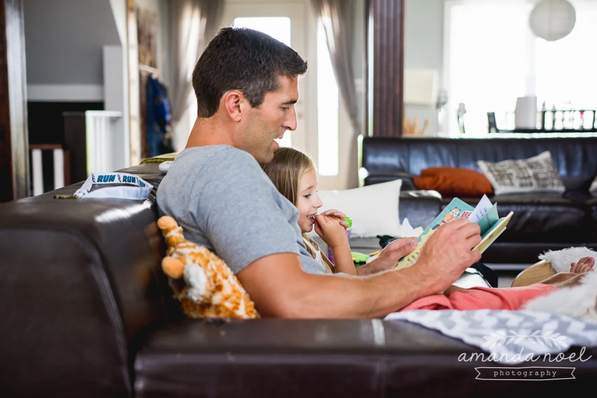 Ohio Documentary Family Photographer | Amanda Noel Photography | day in the life | in home family session| brother and sister
