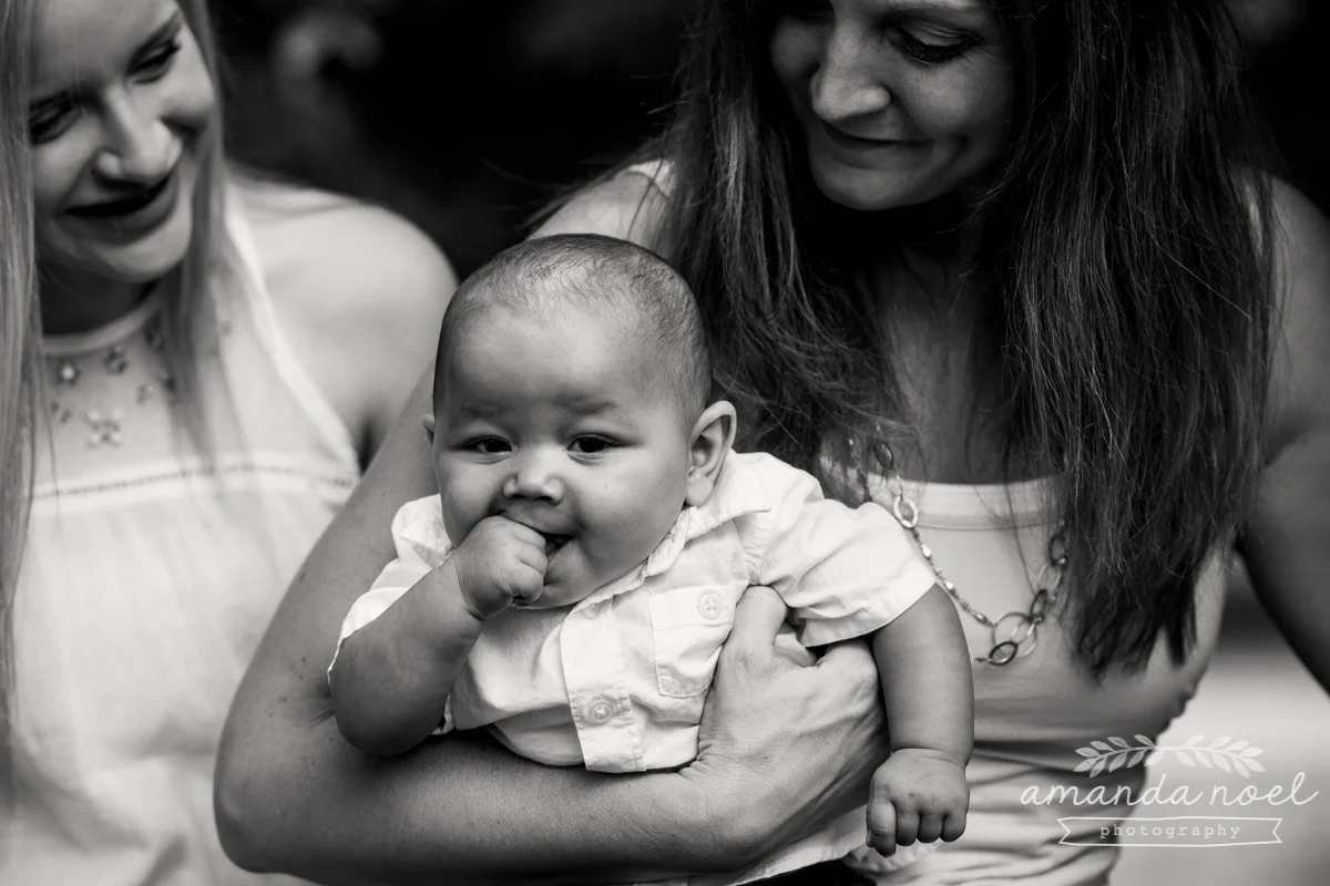 Springfield OH Lifestyle Family Photographer | Amanda Noel Photography | mom and extended family teenage twin girls adult children