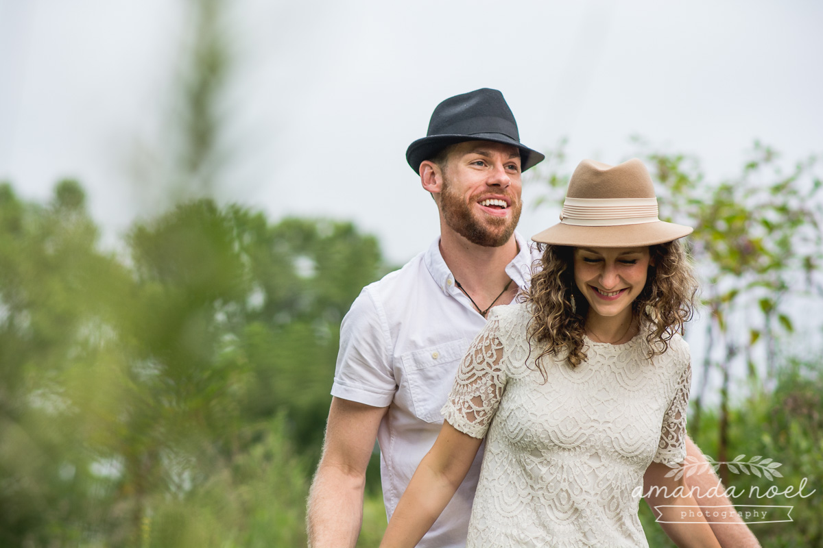 Springfield OH Engagement Photographer | Amanda Noel Photography | stylish lifestyle engagement session covered bridge and field at sunset