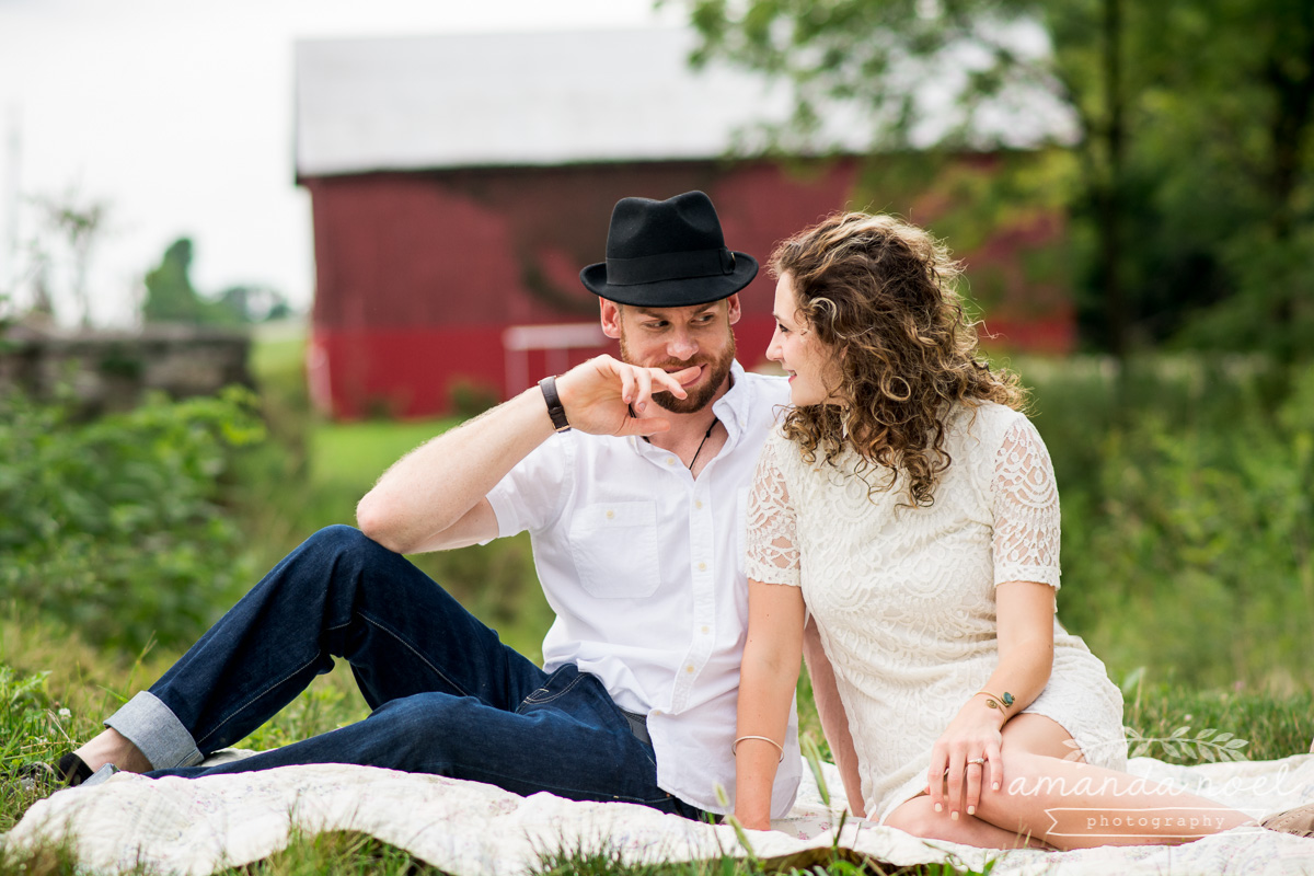 Springfield OH Engagement Photographer | Amanda Noel Photography | stylish lifestyle engagement session covered bridge and field at sunset