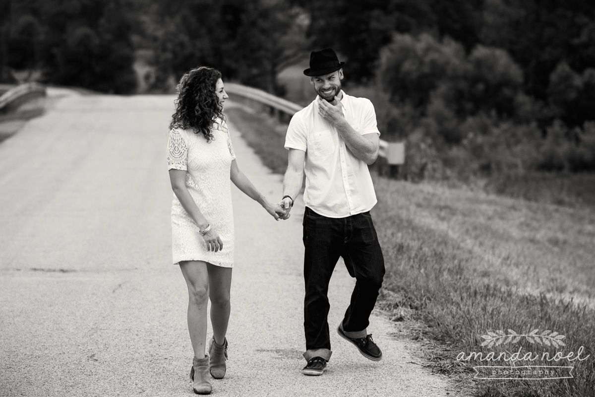 Springfield OH Engagement Photographer | Amanda Noel Photography | stylish lifestyle engagement session covered bridge and field at sunset