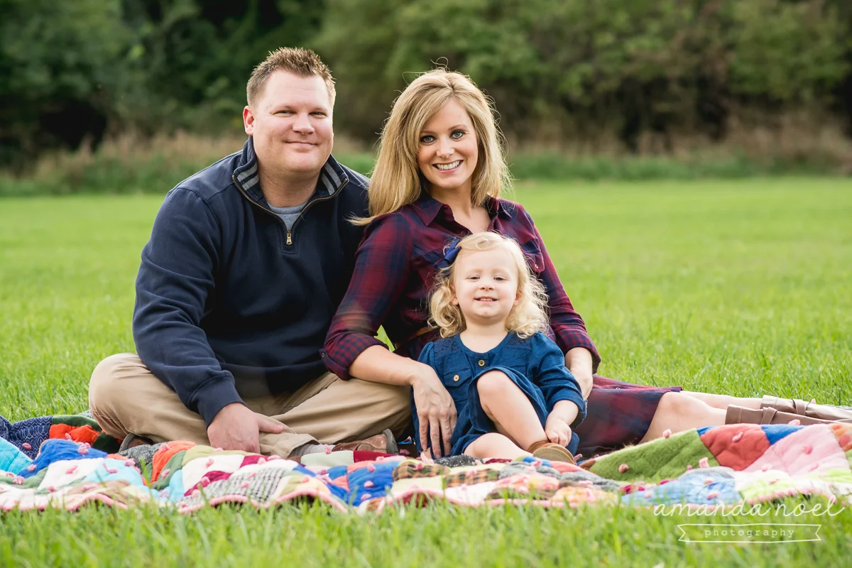 Springfield OH Lifestyle Maternity Family Photographer | Amanda Noel Photography | sunset beach maternity session with toddler sister