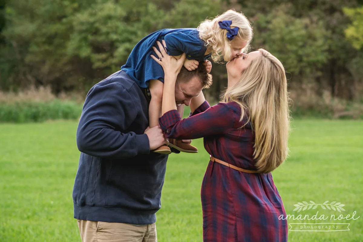 Springfield OH Lifestyle Maternity Family Photographer | Amanda Noel Photography | sunset beach maternity session with toddler sister