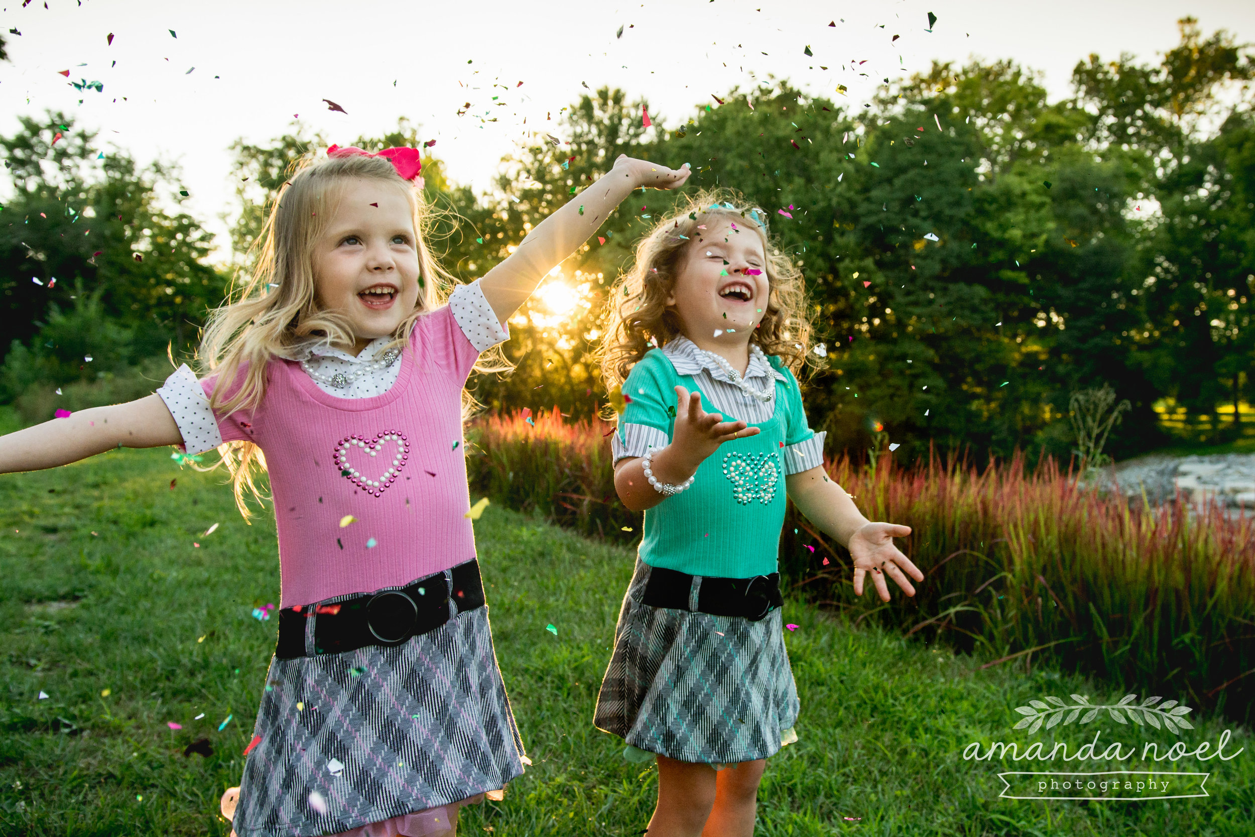 Springfield Lifestyle Family Photographer | Amanda Noel Photography | sunset session with twin sisters four years old