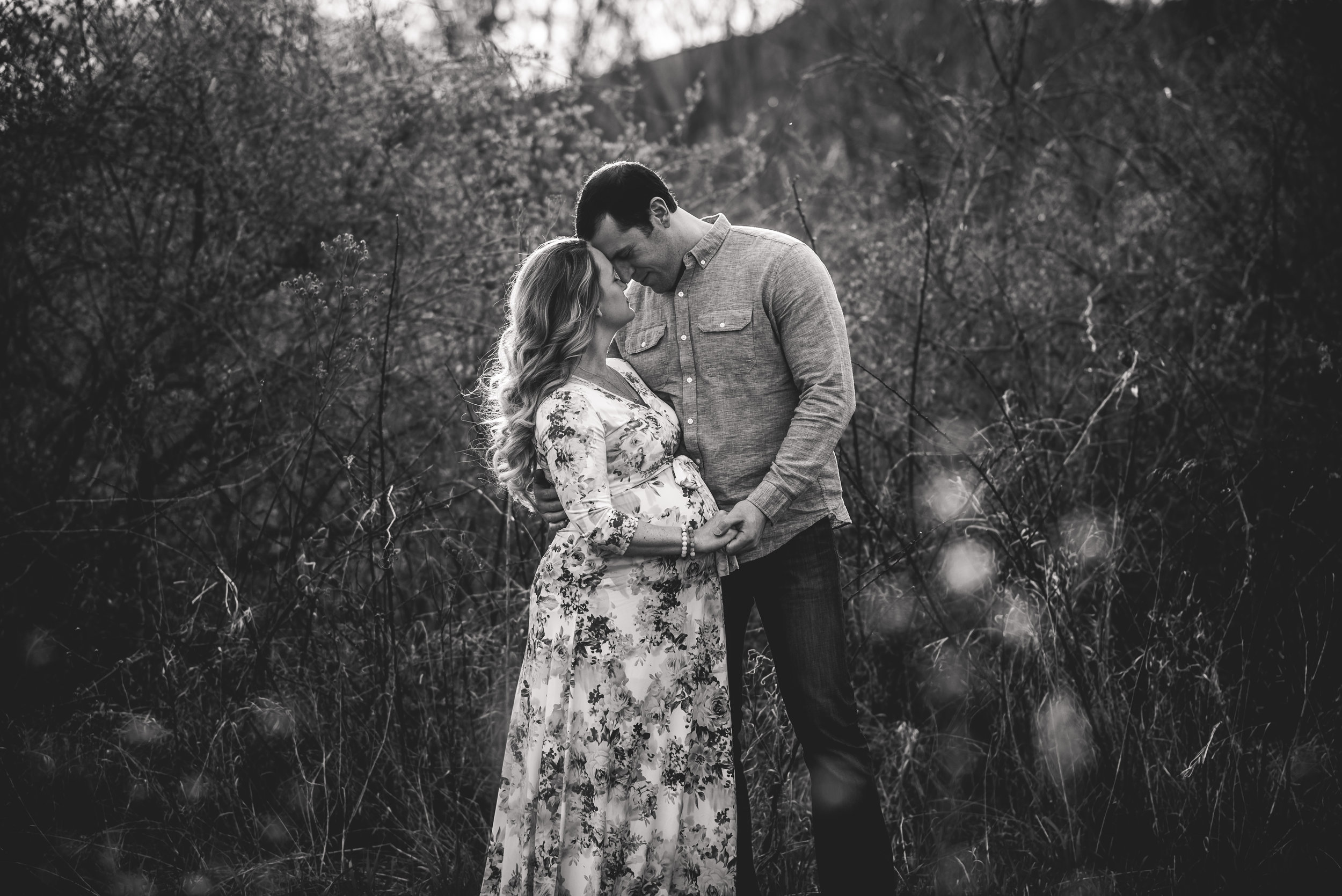 Dayton Maternity Photographer | natural spring maternity session | Amanda Noel Photography