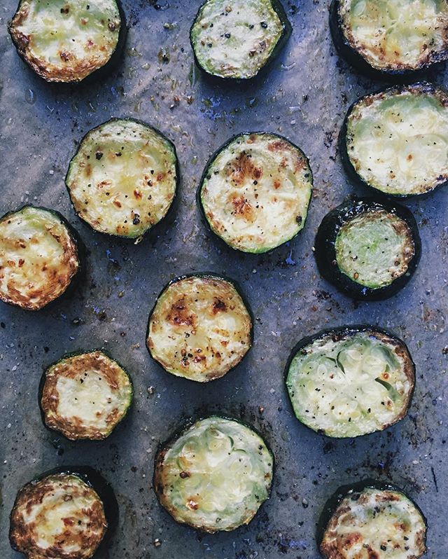 Roasted organic zucchini with olive oil, salt and pepper, thanks to our friends' home garden. #realfoodism #zucchini #whole30 #organic #realfood #eatrealfood