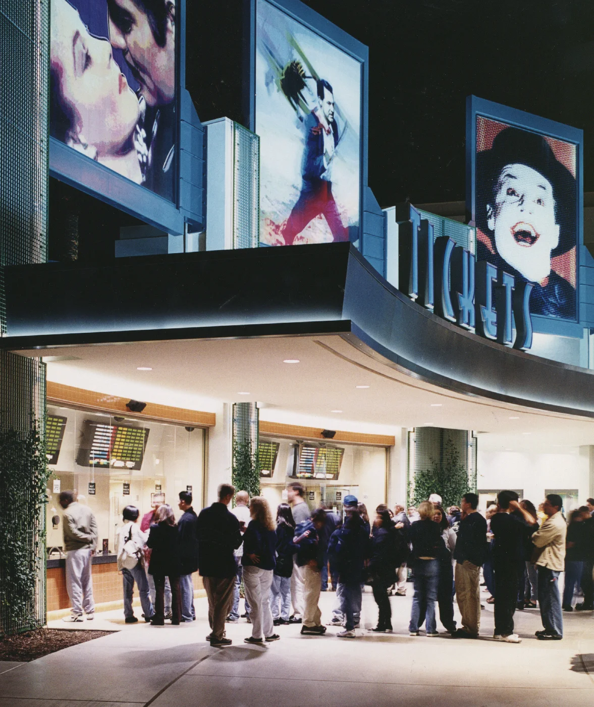 AMC 30 THEATRES THE BLOCK