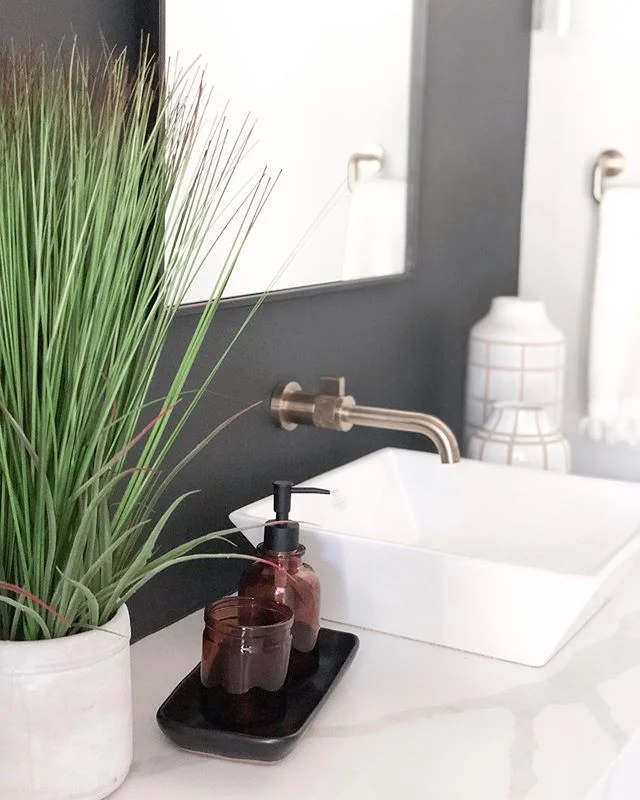 Washing your hands never looked so good with this @brizofaucet luxe gold faucet and @ronbowcorp square vessel sink. #tammytrylkointeriors