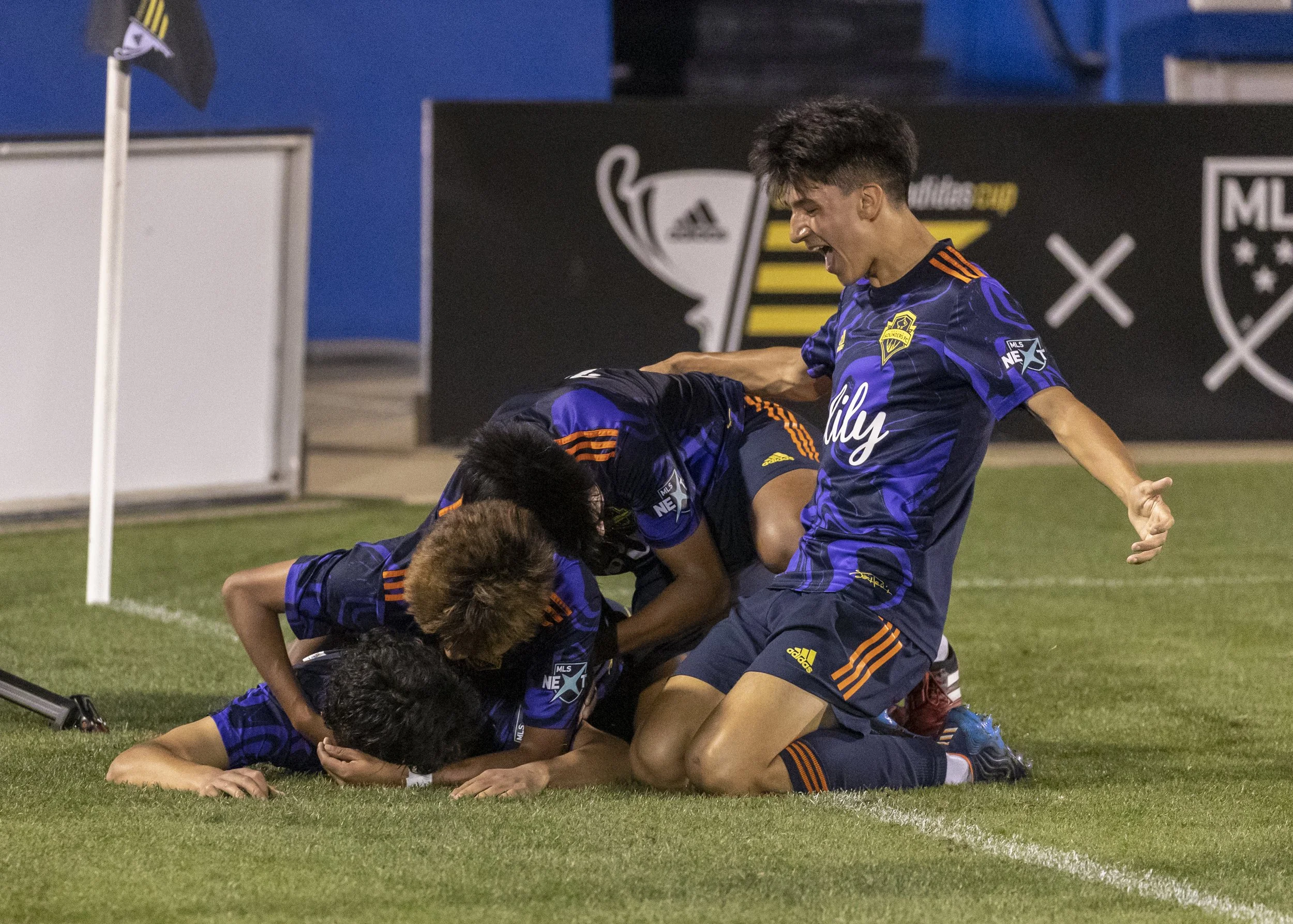 4.17.2022-SSFCU17 vs TUNALU17-24.JPG