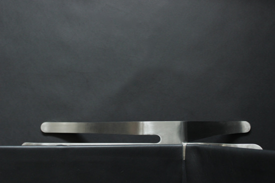synth-chair-blk-7_o_550.jpg