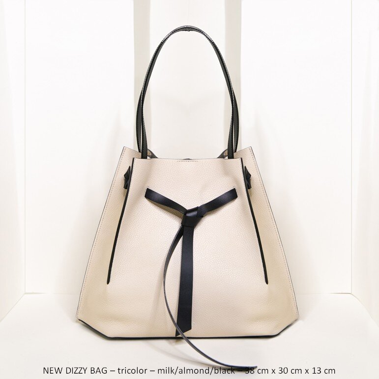 02 NEW DIZZY BAG – tricolor – milk-almond-black – 38 cm x 30 cm x 13 cm.jpg