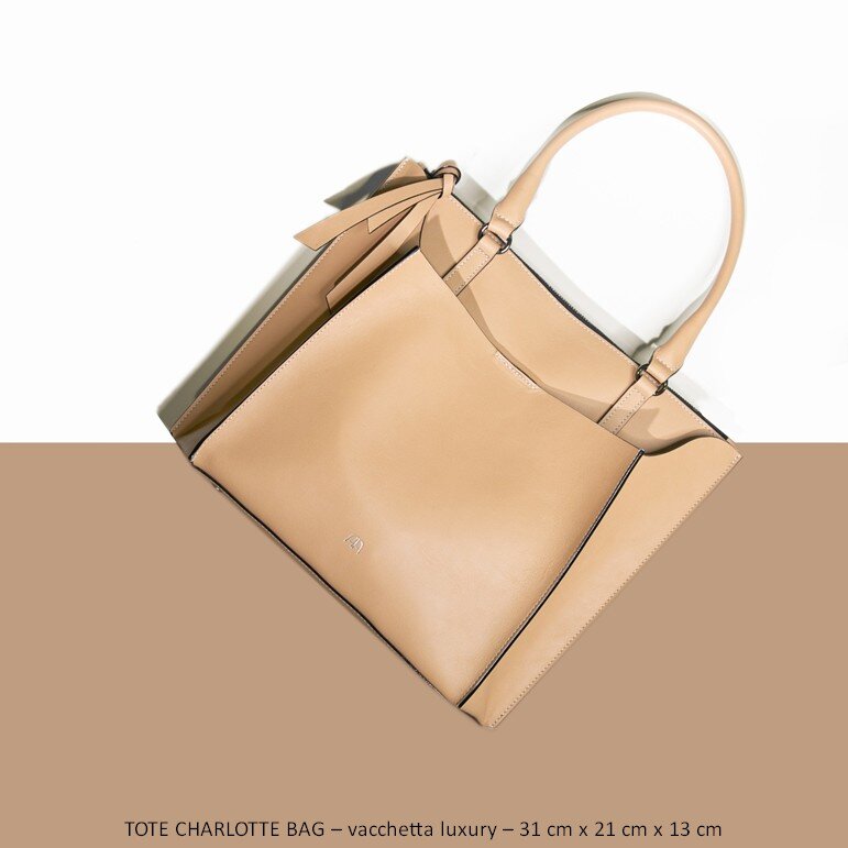 13 TOTE CHARLOTTE BAG – vacchetta luxury – 31 cm x 21 cm x 13 cm.jpg