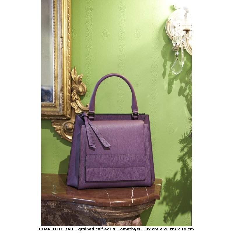 33 - CHARLOTTE BAG – grained calf Adria – amethyst – 32 cm x 25 cm x 13 cm.jpg