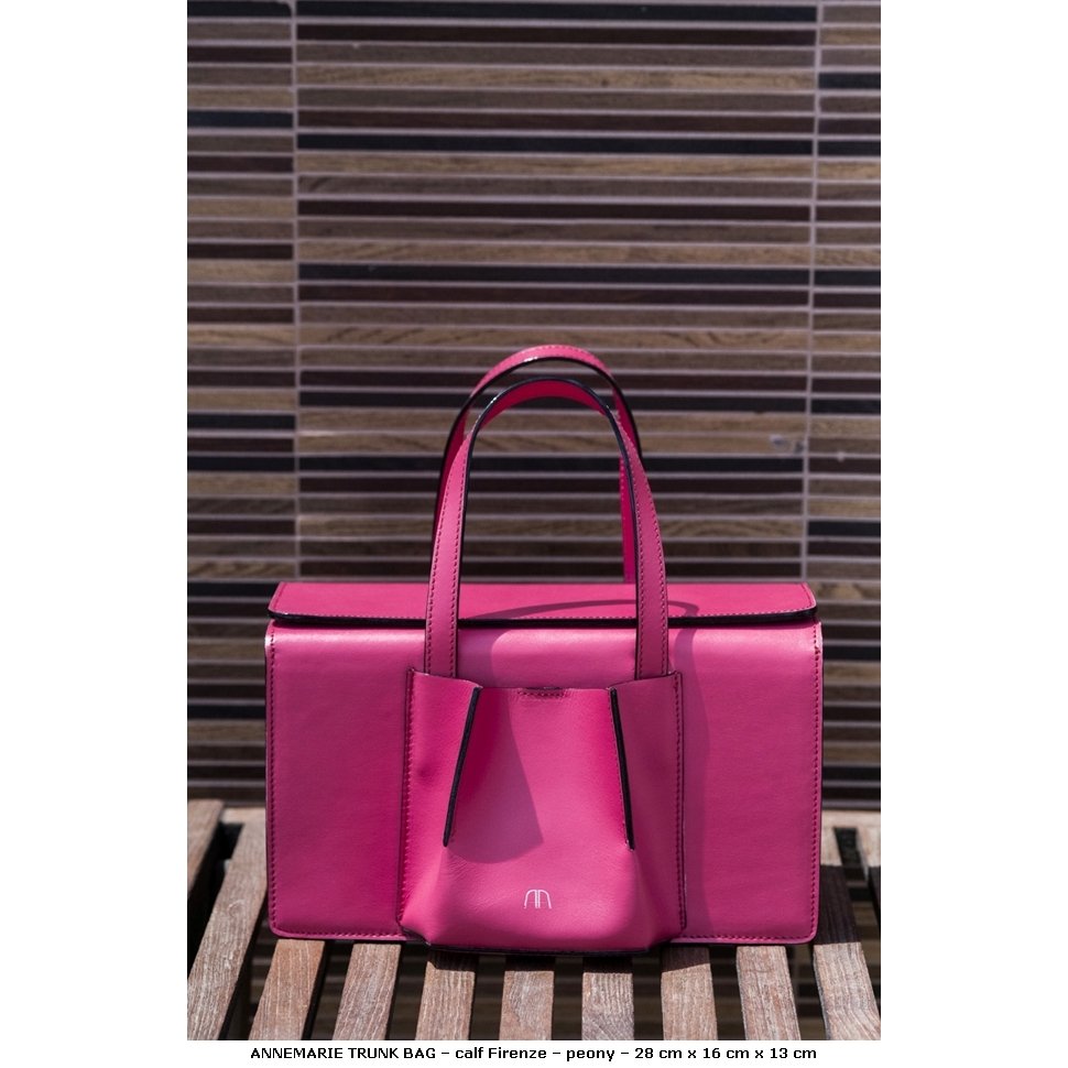 01 - ANNEMARIE TRUNK BAG – calf Firenze – peony – 28 cm x 16 cm x 13 cm.jpg