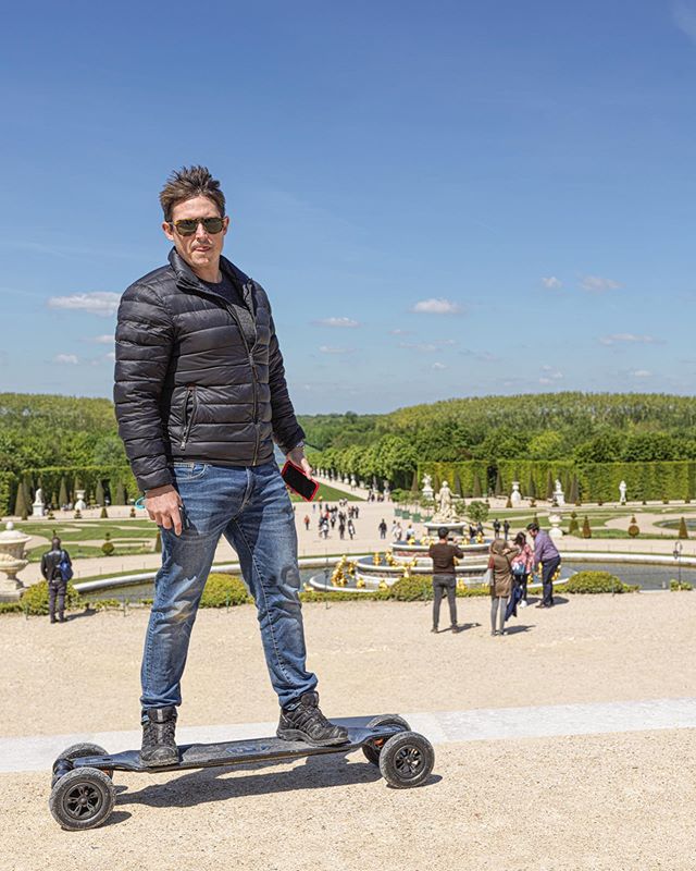 This is me
.
Drive around Europe, invite a friend and go skating
. 
Also photography and cafes
.
The best idea I&rsquo;ve ever executed was getting a back up board, so we can go skating TOGETHER!
.
Conquering renaissance France one Chateau at a time
