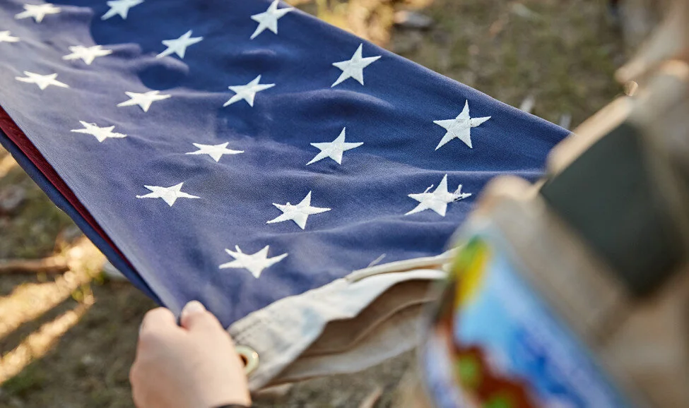 flag-folding-top-975x578.jpg