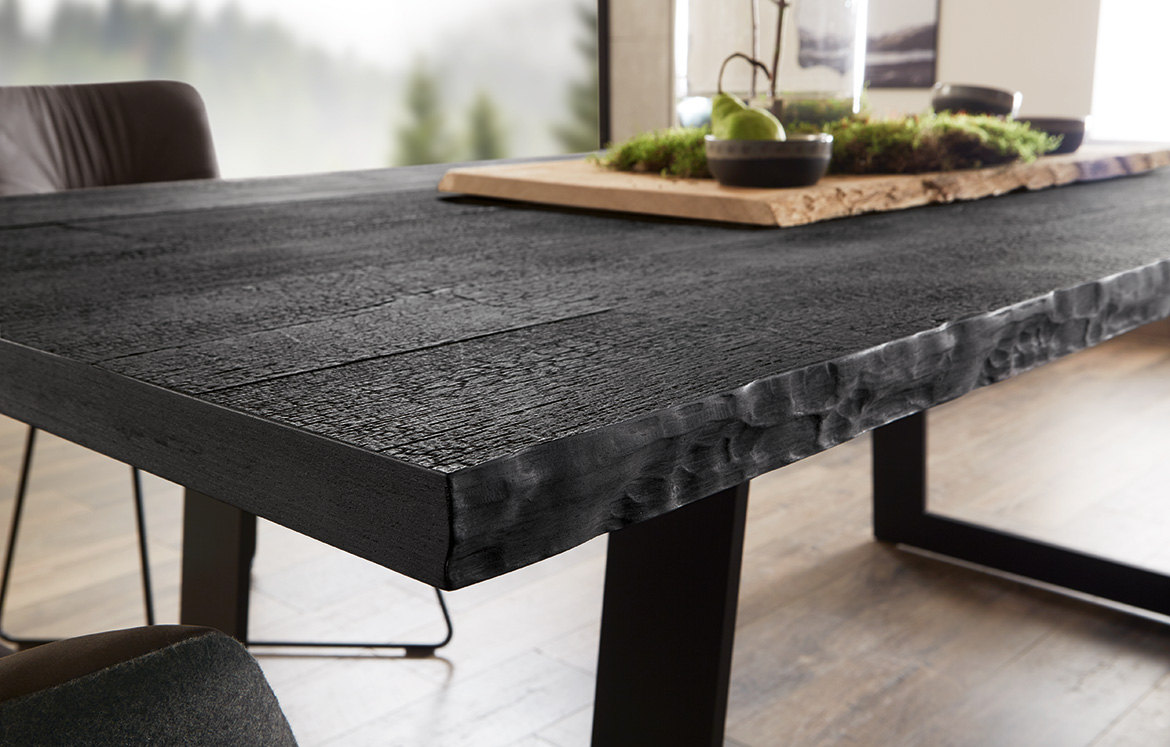 Burned_Wood_Table_2.jpg