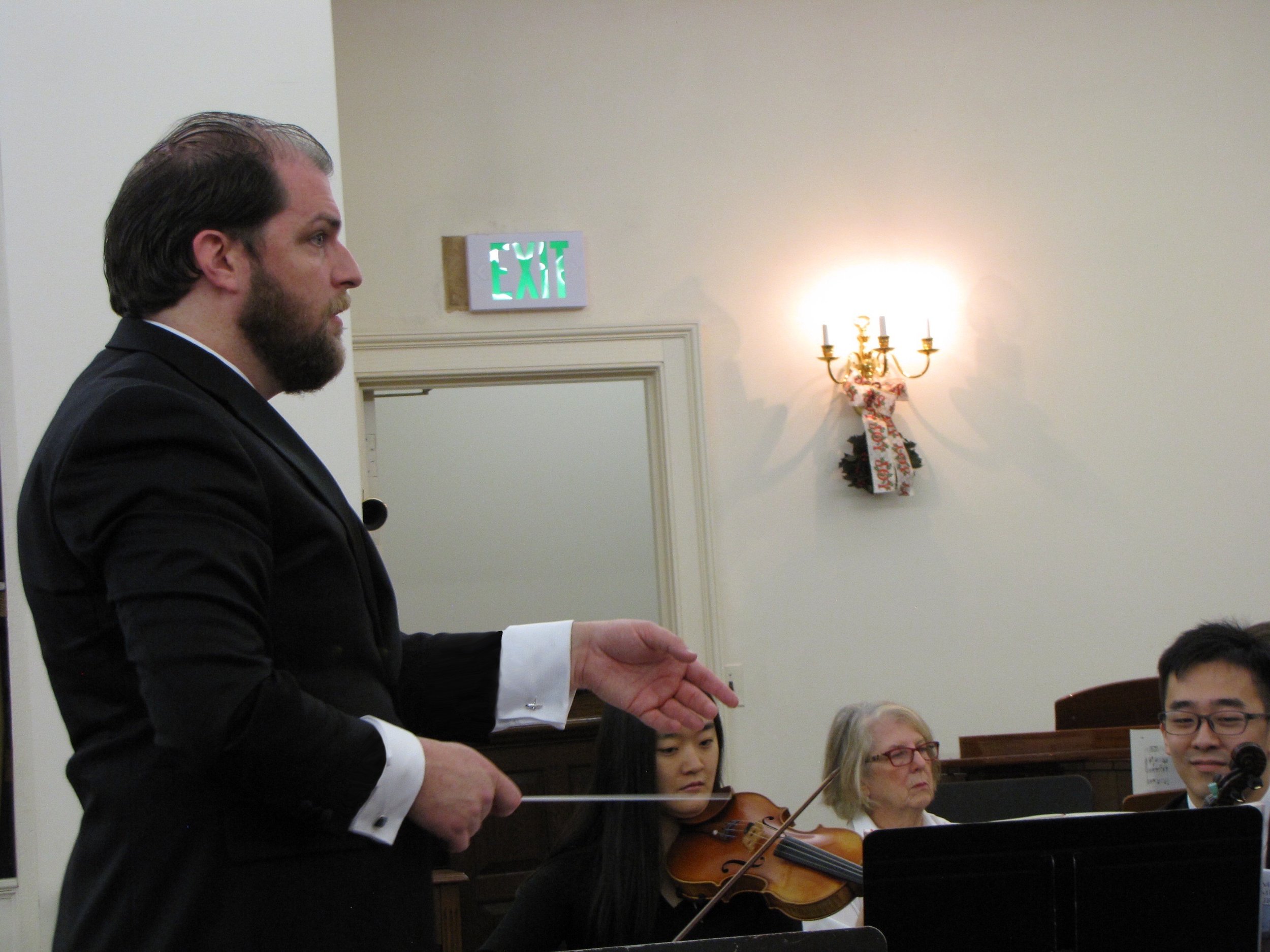 Jordan Randall Smith leads musicians at Hunt’s Church. December 16, 2018.