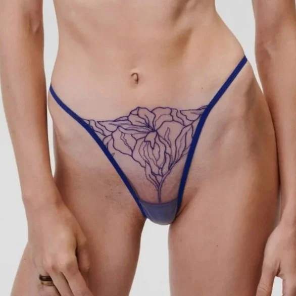 String Lost Paradise - Undress Code