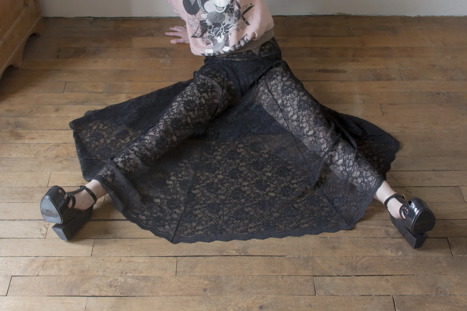 [LOOK - MICKEY DENTELLE]