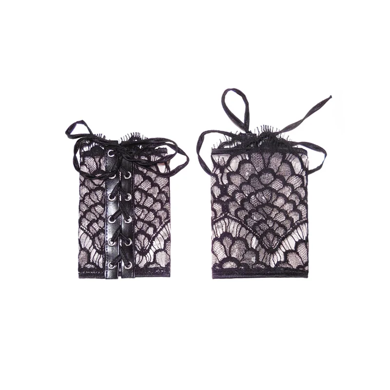 Loveday_London_Salacia_Cuffs.jpg