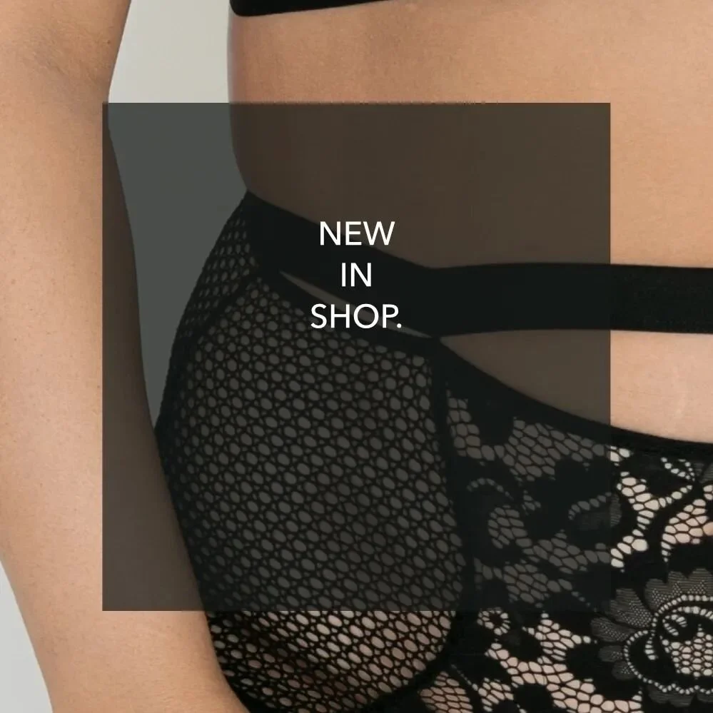 NEW - Les cr&eacute;ations &eacute;l&eacute;gantes et intemporelles de Else sont fra&icirc;chement arriv&eacute;es en boutique. Jusqu'au 85H.⁠
.⁠
Les collections P&eacute;tunia noir et Bare Powder sont disponible en boutique : 6 rue Houdon, Paris 18 