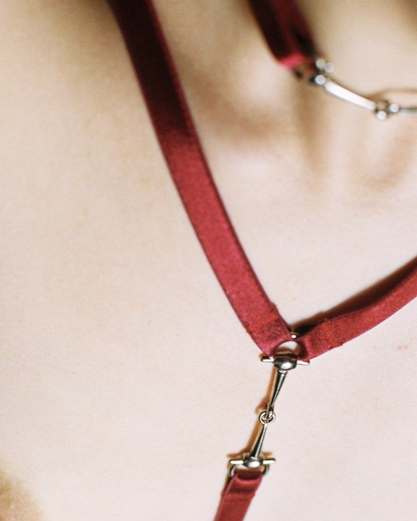 accessoires+lingerie+harnais+bordeau+paloma+casile+les+rituelles35low.jpg
