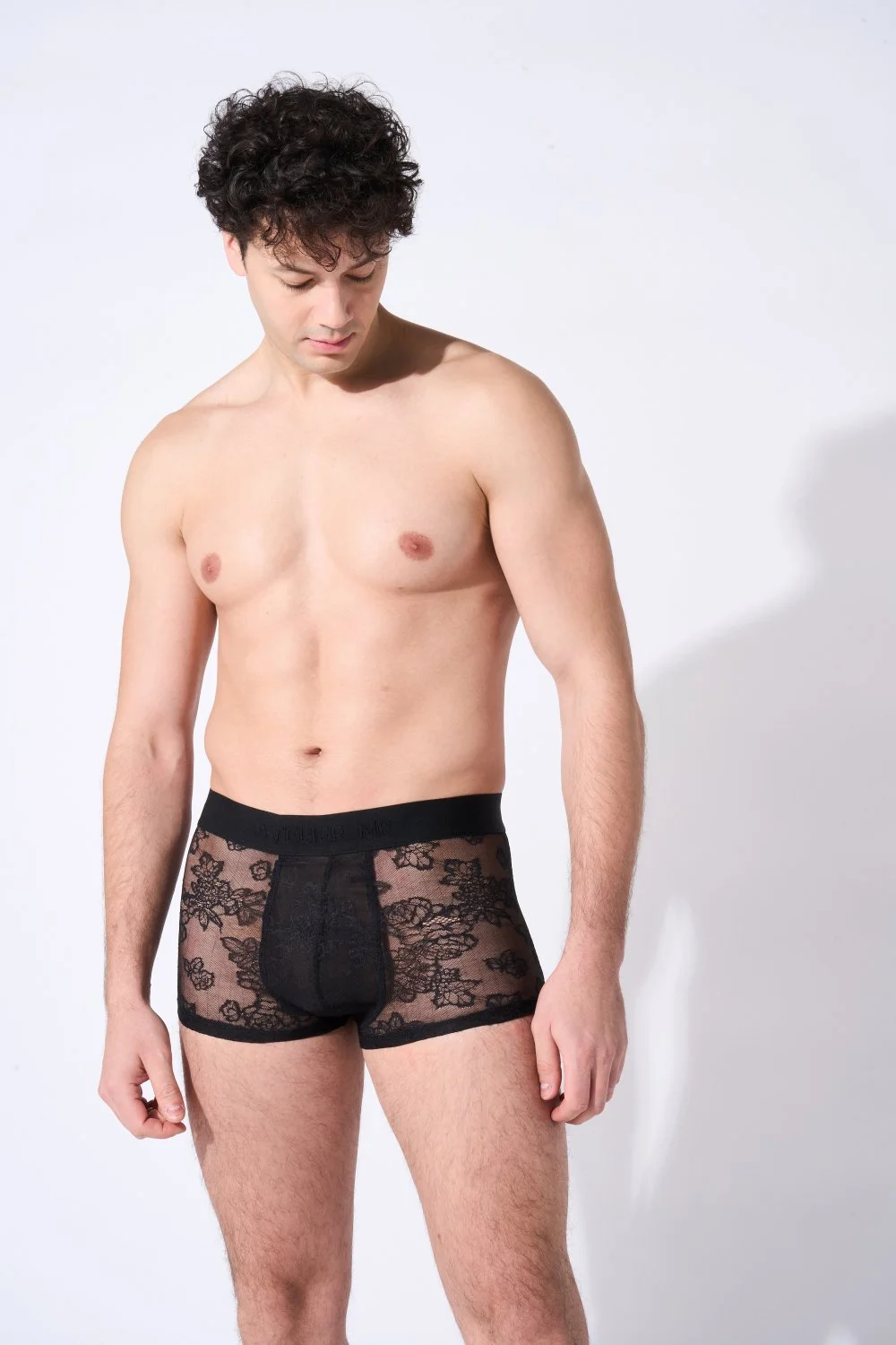 ME73 LACE boxerAdambis_v2.jpg