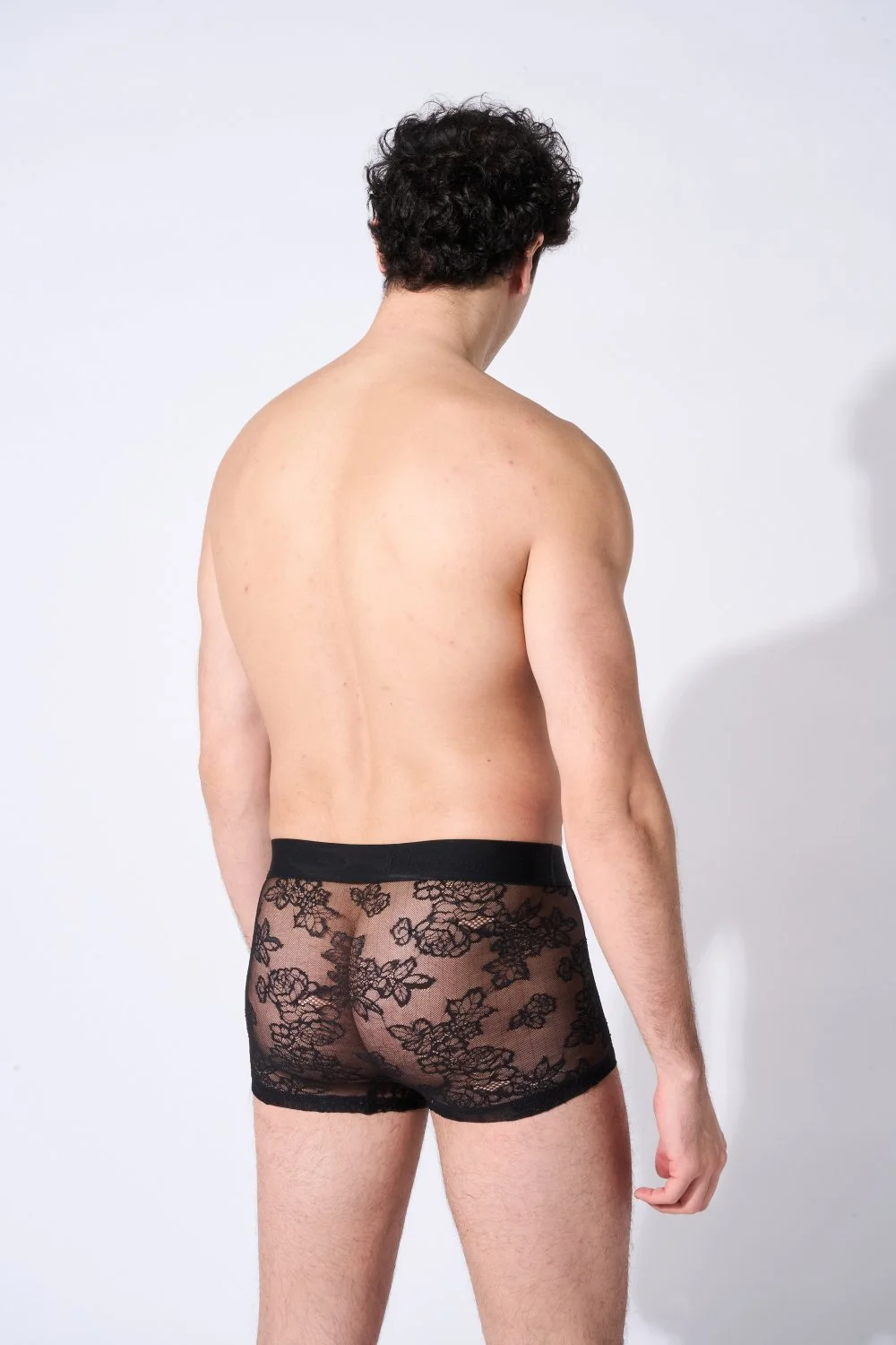 ME73 LACE boxerAdamback1.jpg