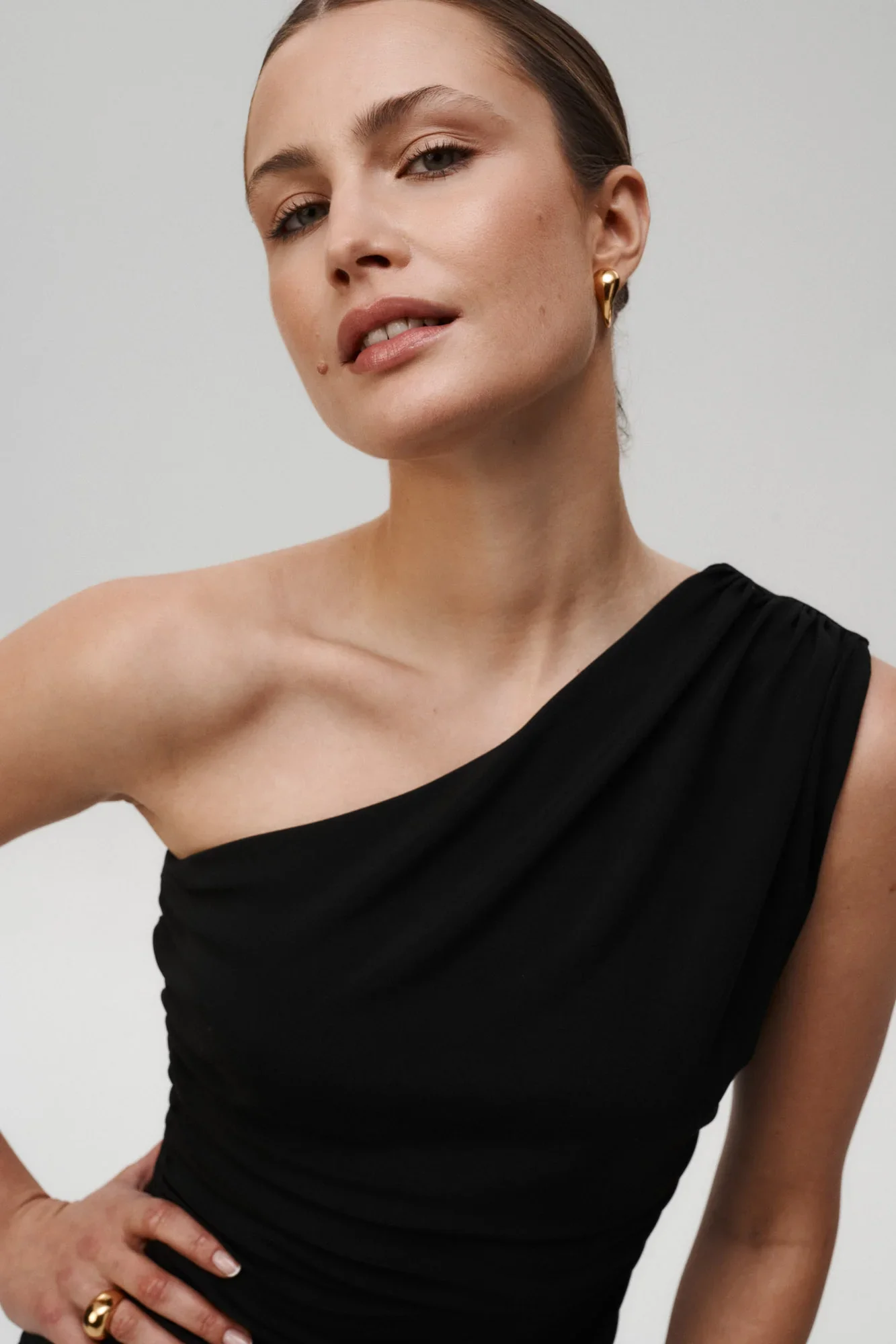 Flair_Bodysuit_Black_Undress_Code_13.webp