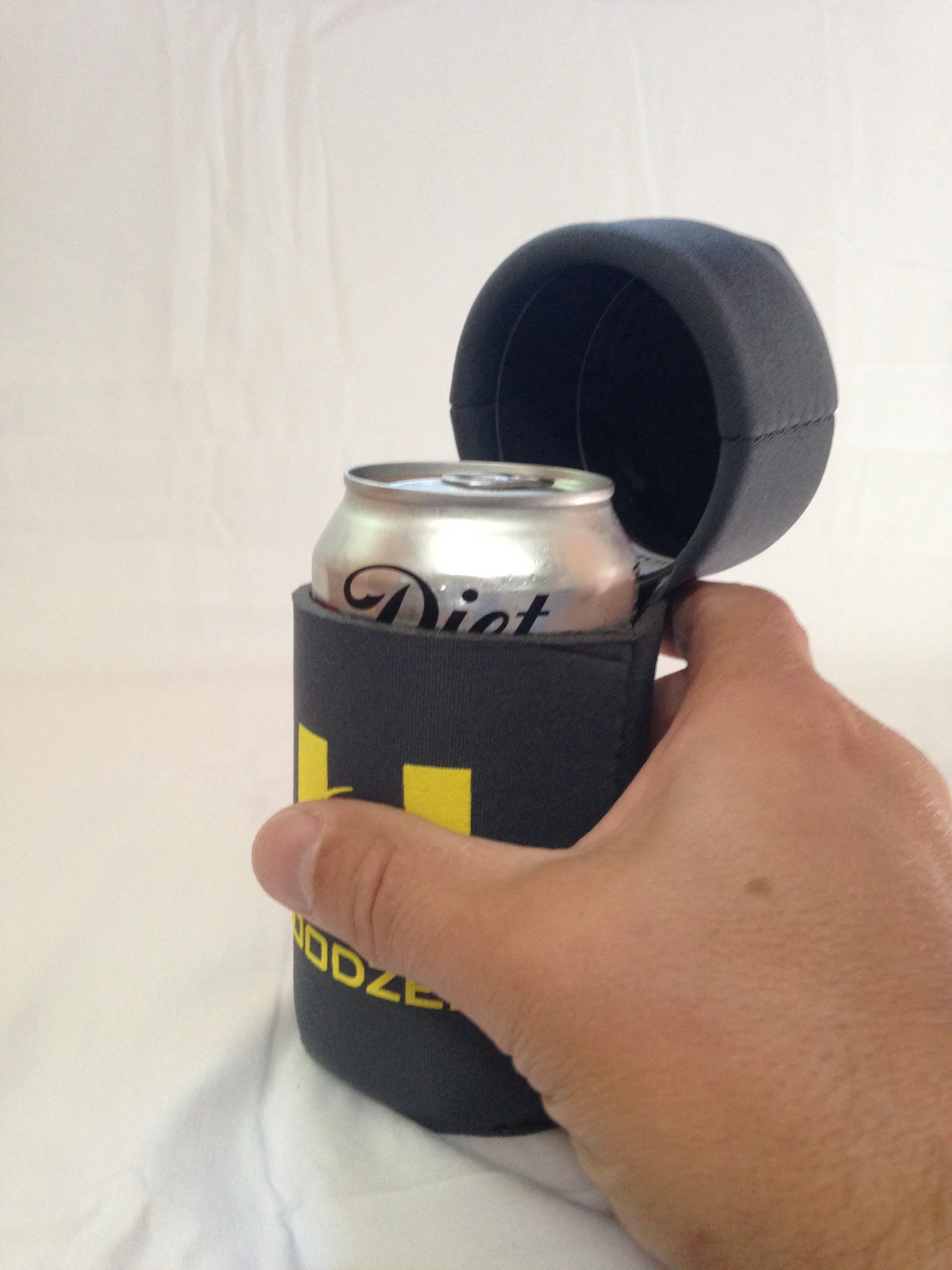 HOODZEEZ Hooded Can Cooler (grey with yellow logo)
