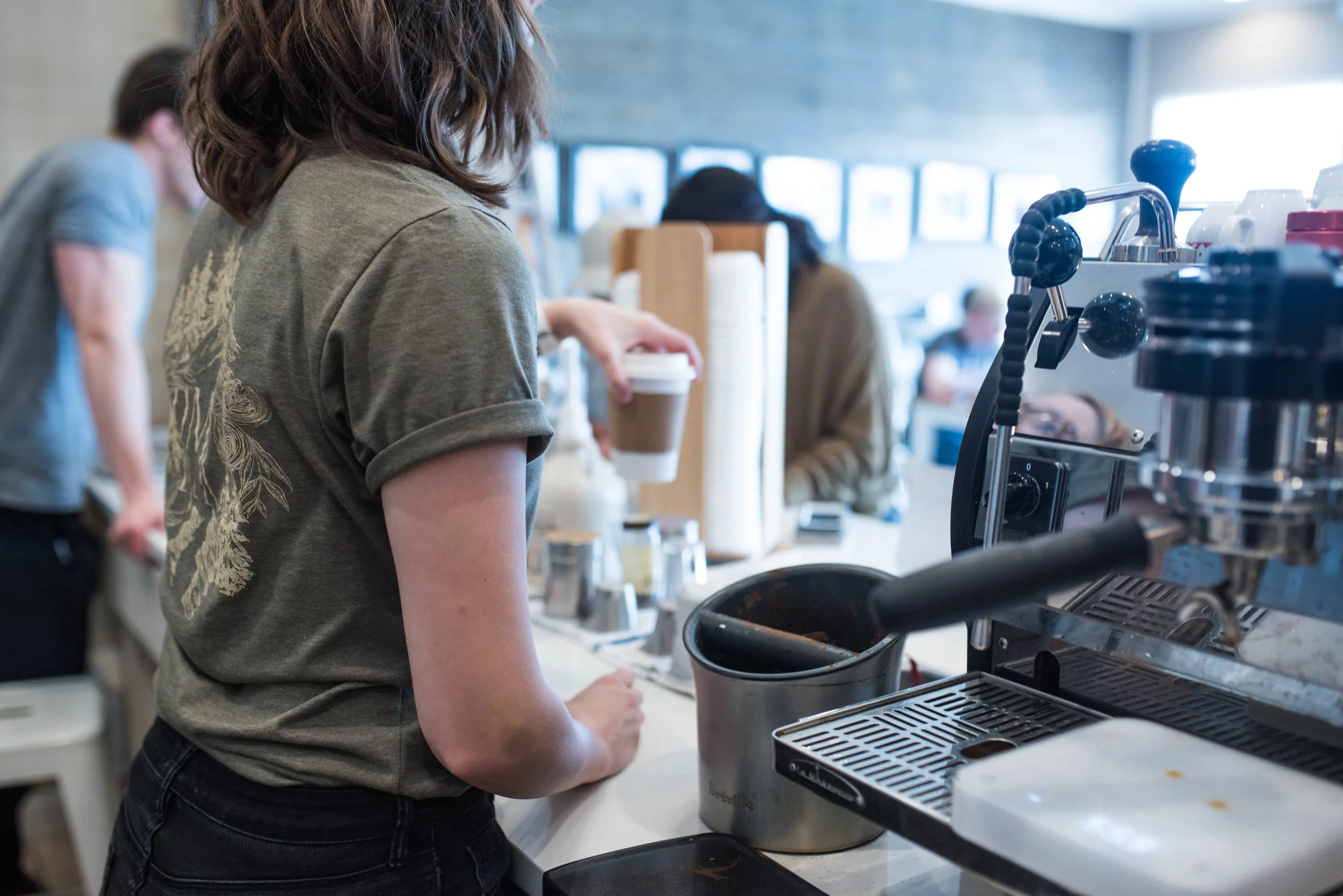 Barista Holly at Round Mountain Coffee