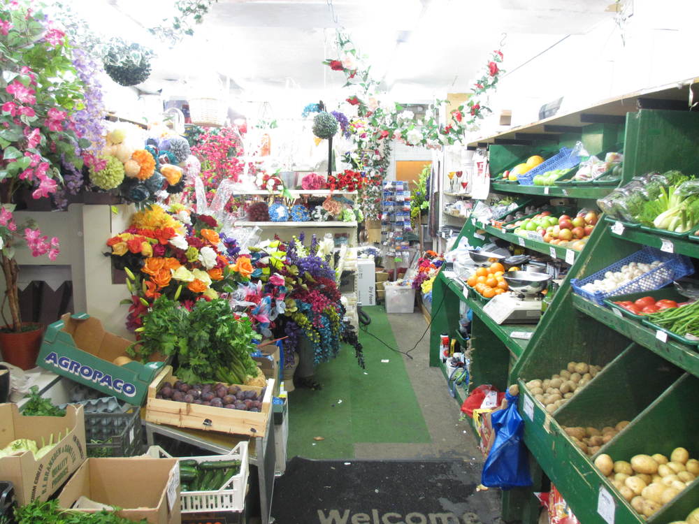 Hight Street Flowers Fruit And Veg In Deptford South London Club