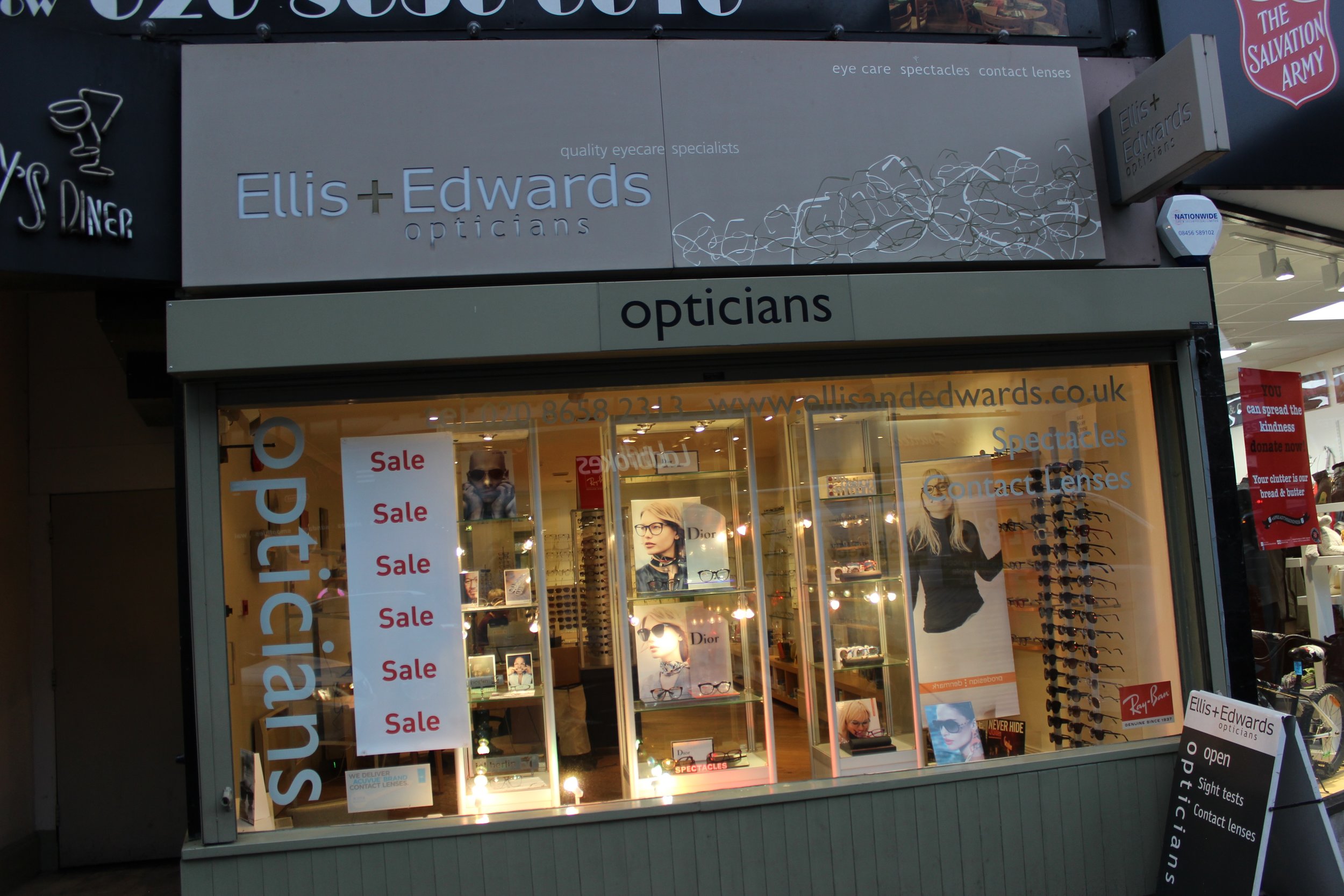 Ellis and Edwards Opticians in Beckenham South London Club 3.jpg