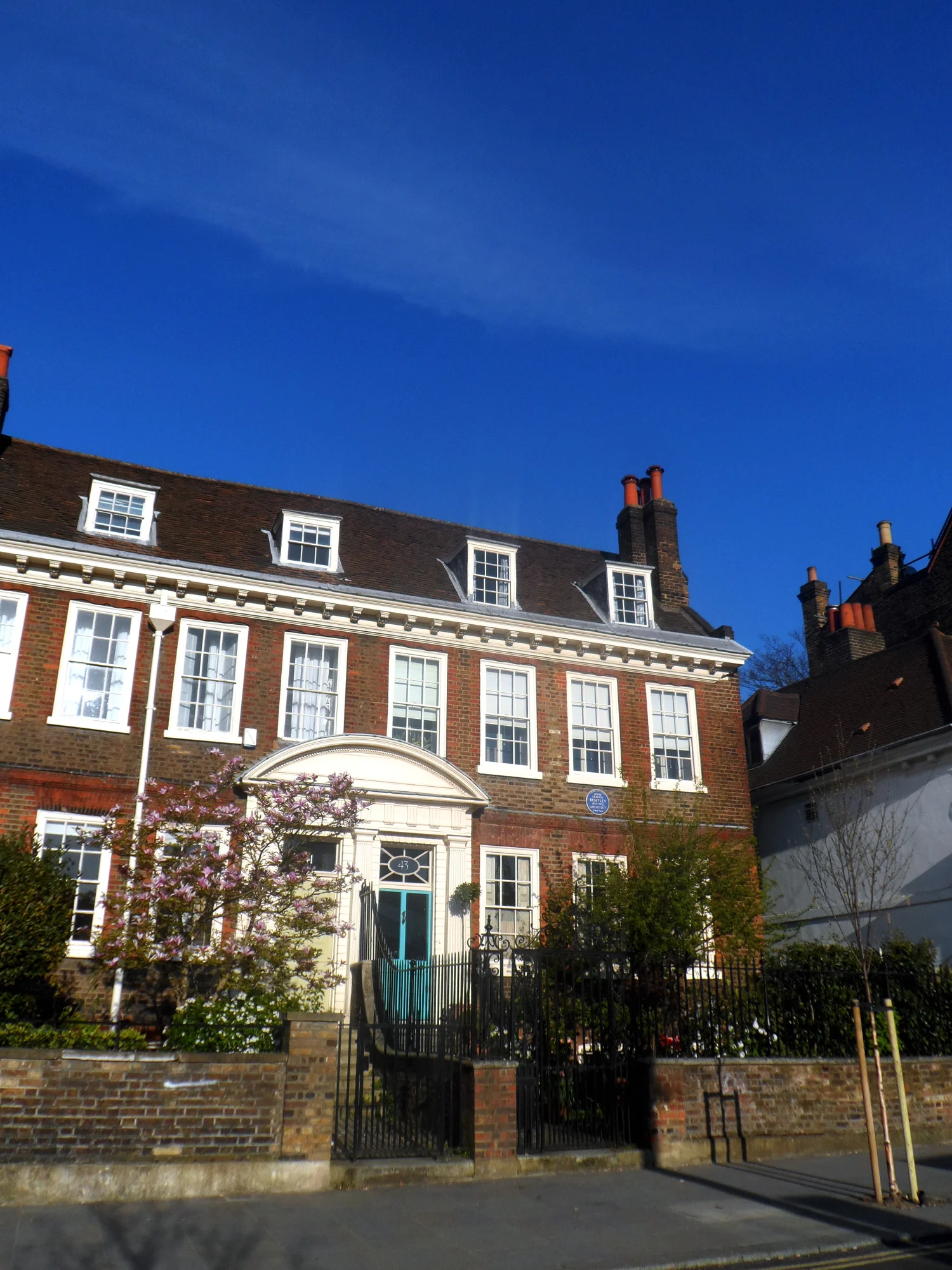 JOHN_FRANCIS_BENTLEY_-_43_Old_Town_Clapham_London_SW4_0JL.jpg